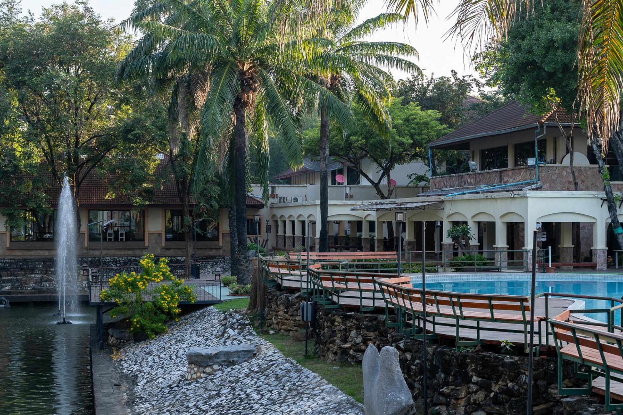 Pung-Waan Resort & Spa Канчанабури Екстериор снимка